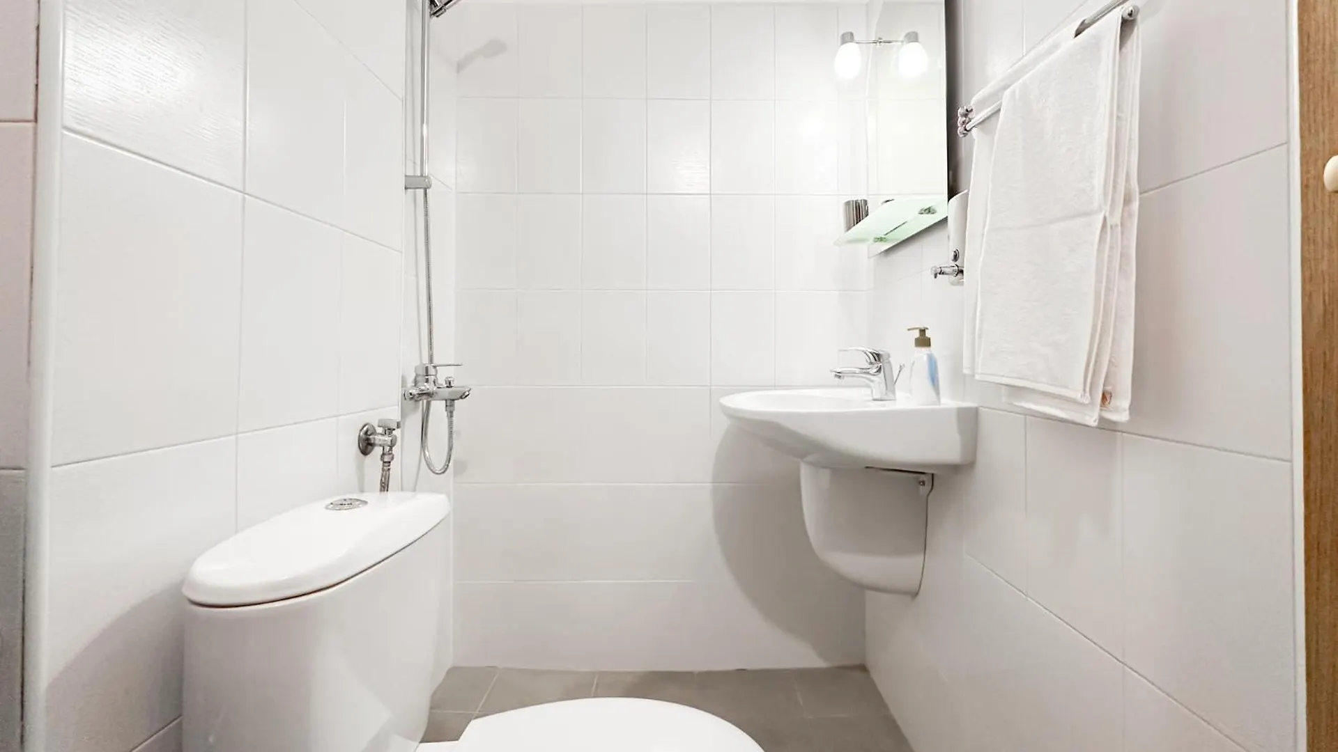 Apartment Central Duplex Wi-Fi, Kitchen, Netflix, Heating Sofia